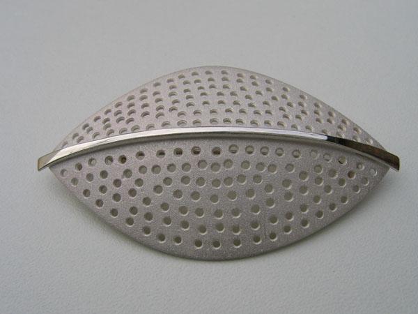broche zilver blad gaatjes
