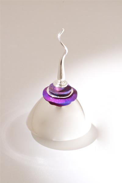 parfumflesje zilver met paars titanium