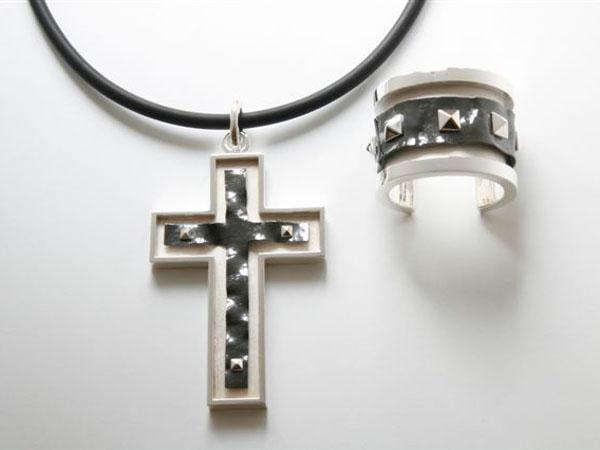 hanger en armband, zilver en zwart zirconium