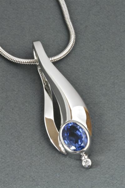 hanger, witgoud, saffier, diamant