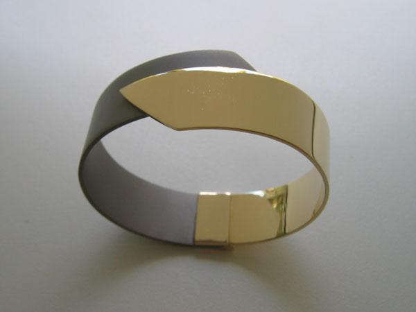 armband goud en titanium