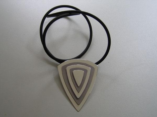 hanger zilver titanium