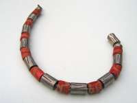 armband, zilver en schuimkoraal